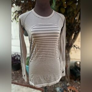 LULULEMON SWIFTLY TECH LONG SLEEVE-gray size medium